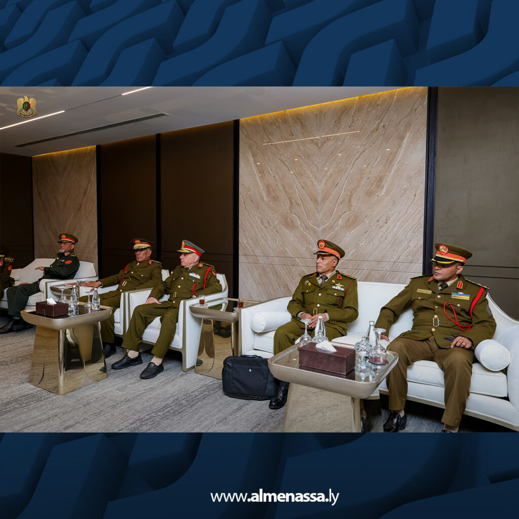 Extra 11.jpg9 11 نائب القائد العام يستقبل وفدا عسكريا رفيعا من المملكة الأردنية الهاشمية