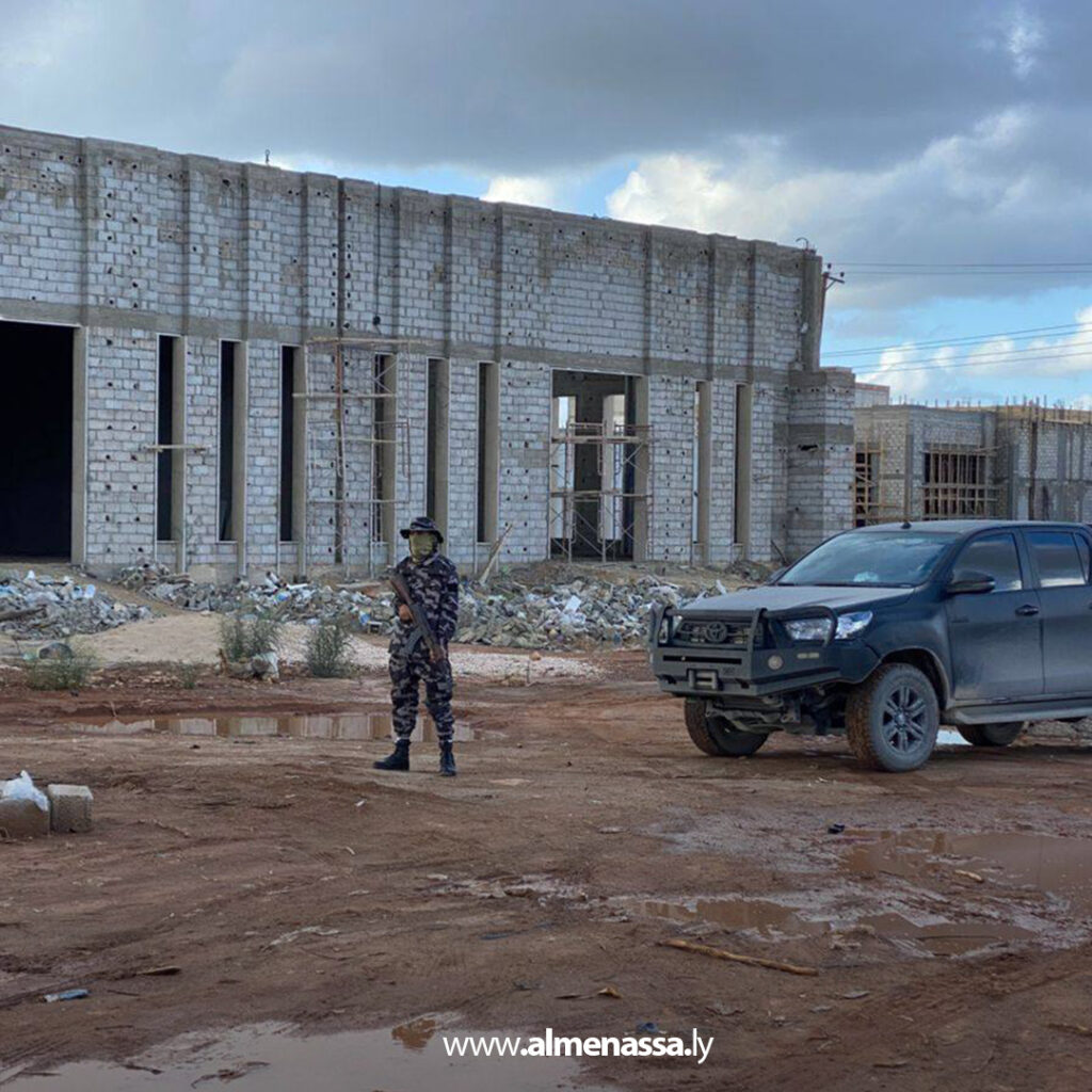 Extra 125 إدارة إنفاذ القانون توقف أعمال بناء وتقسيم غير قانونية بمنطقة الرحبة