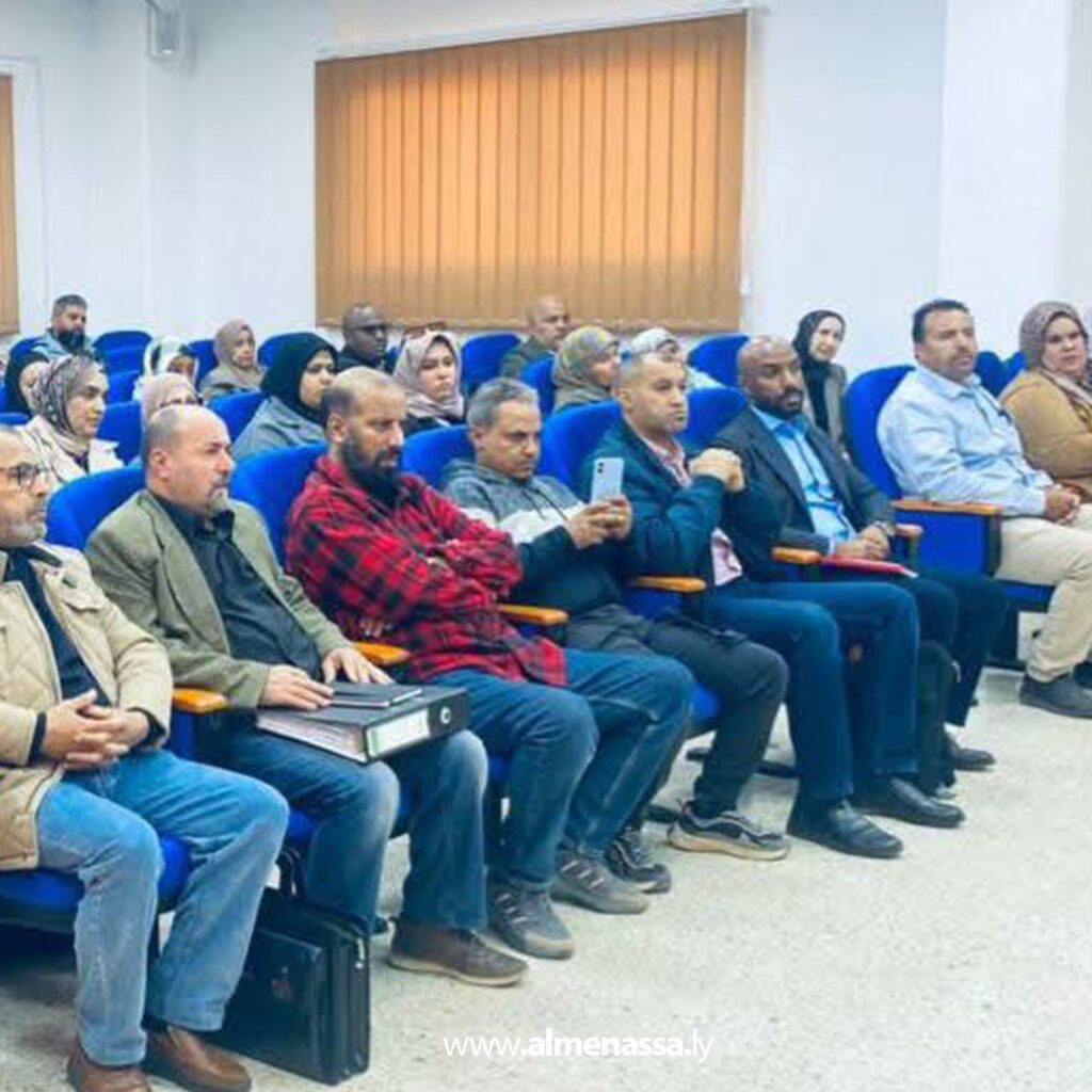 Extra 15.jpg1 15 كلية الإعلام تجتمع لمناقشة آليات استكمال متطلبات الاعتماد المؤسسي وتوزيع المهام