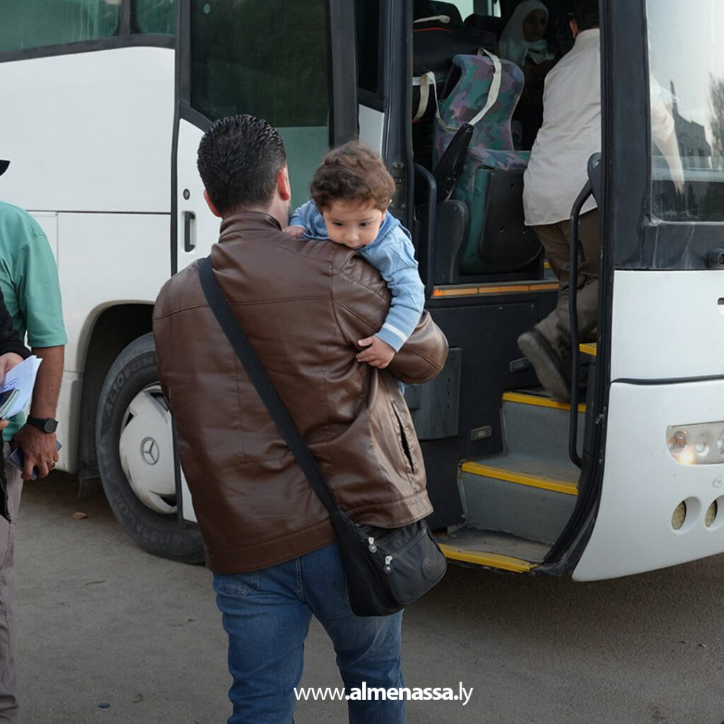 Extra 15.jpg6 15 داخلية الوحدة ترحل مجموعة من المهاجرين السوريين غير النظاميين