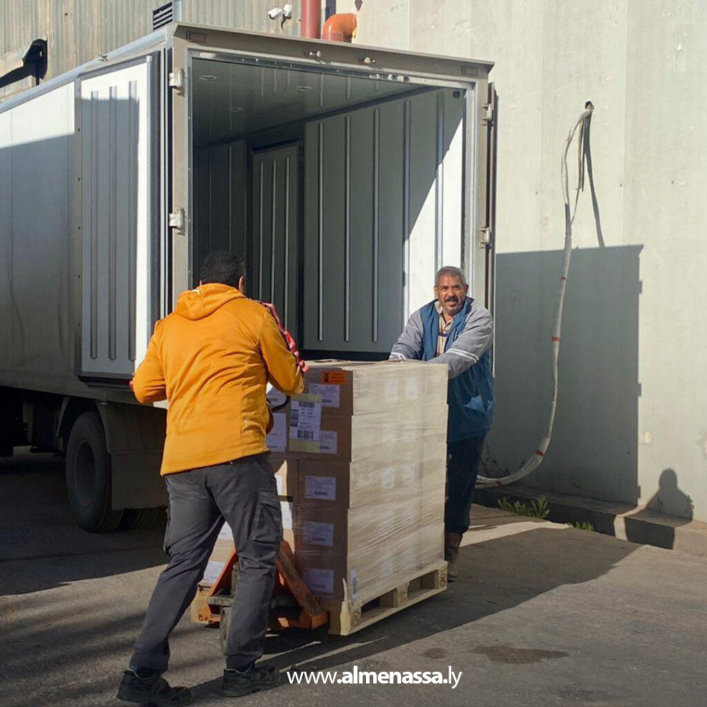Extra 164.jpg1 164 توزيع شحنة جديدة من مشغلات غسيل الكلى على عدد من المرافق الطبية