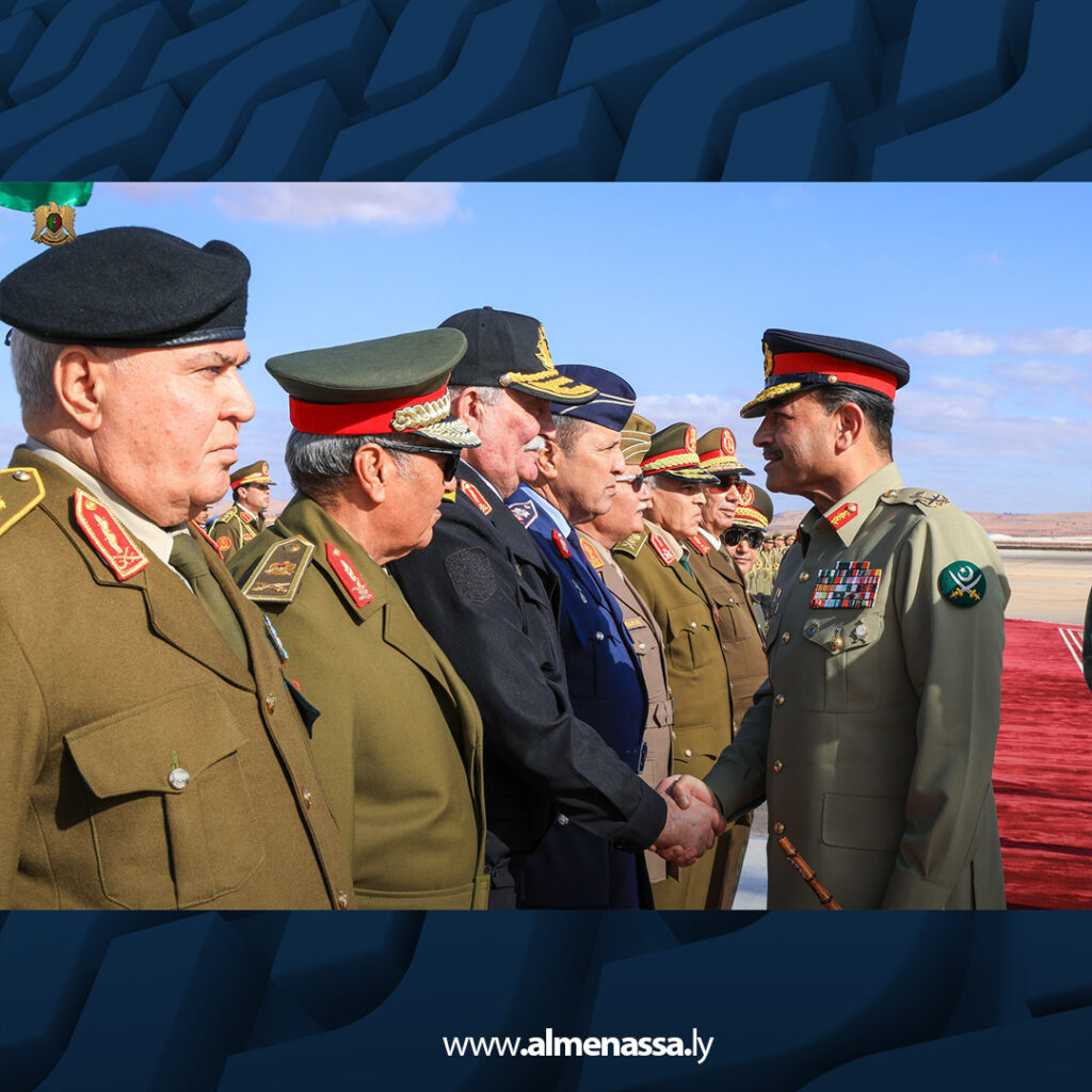 Extra 2.jpg27 2 القائد العام يستقبل قائد الجيش الباكستاني تعزيزا للتعاون العسكري والعلاقات الثنائية