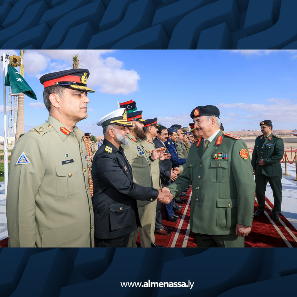 Extra 2.jpg28 2 القائد العام يستقبل قائد الجيش الباكستاني تعزيزا للتعاون العسكري والعلاقات الثنائية