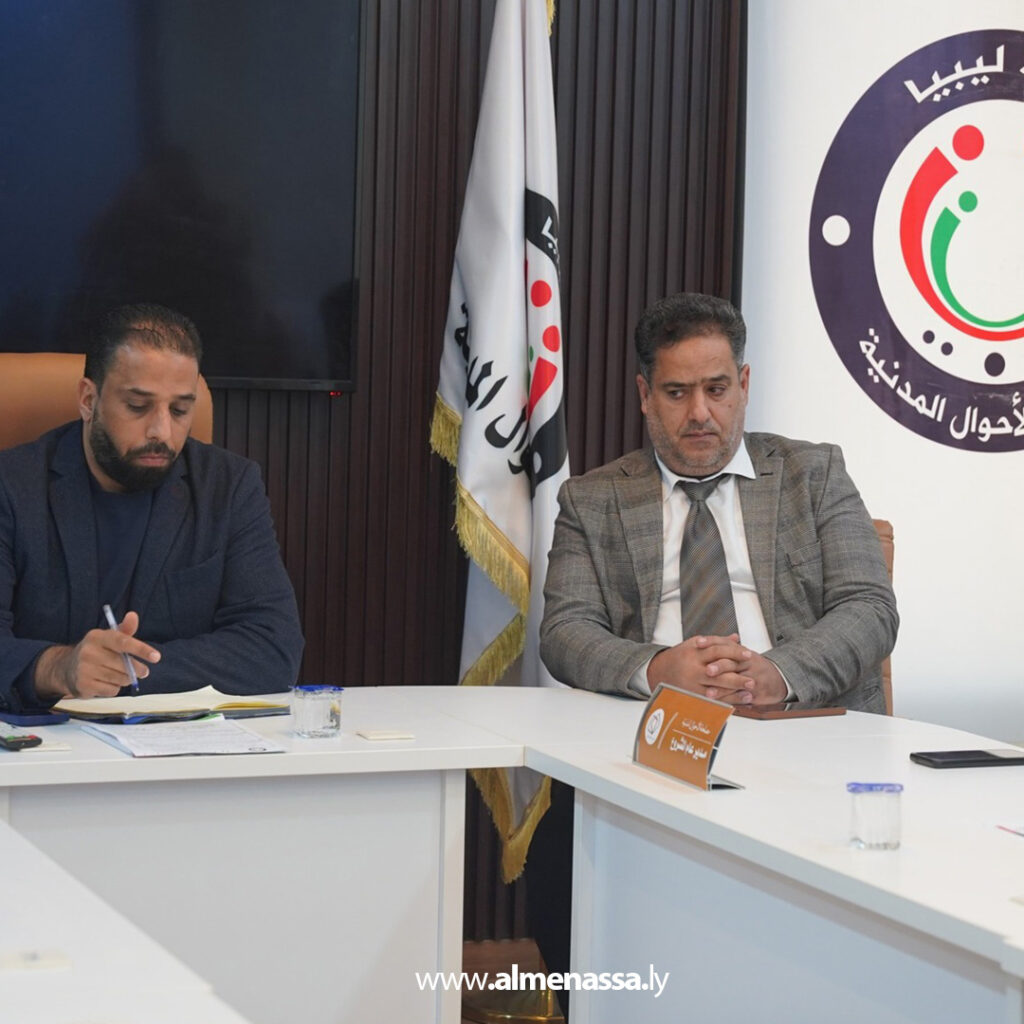 Extra 20 وزارة العمل تبحث مع مصلحة الأحوال المدنية تعزيز التعاون في مجال التحول الرقمي