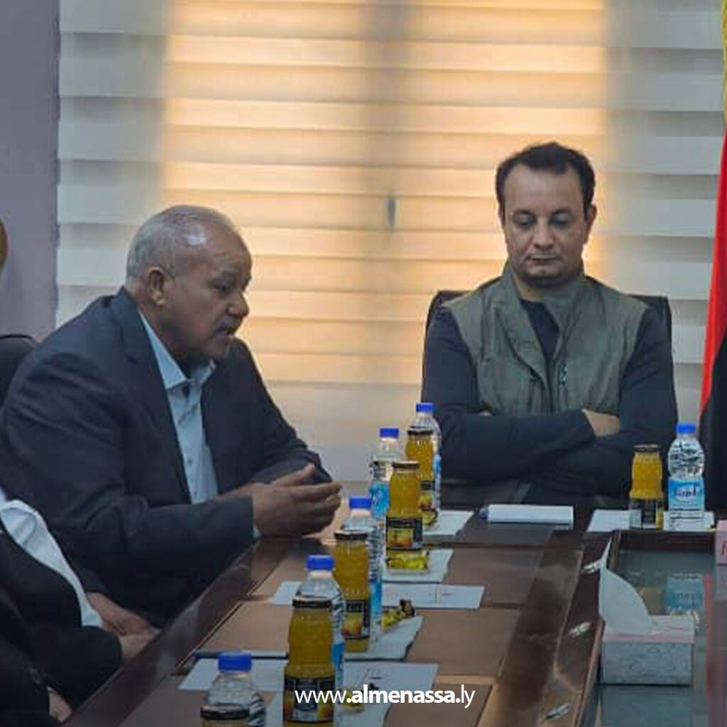 Extra 20.jpg10 20 المهندس بلقاسم حفتر يزور بلدية تازربو لمتابعة مشاريع التنمية والخدمات الأساسية