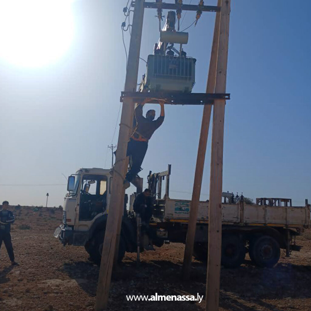 Extra 202.jpg1 202 بعد انقطاع عشرة أيام.. إعادة الكهرباء إلى تجمع سكني في الهيشة