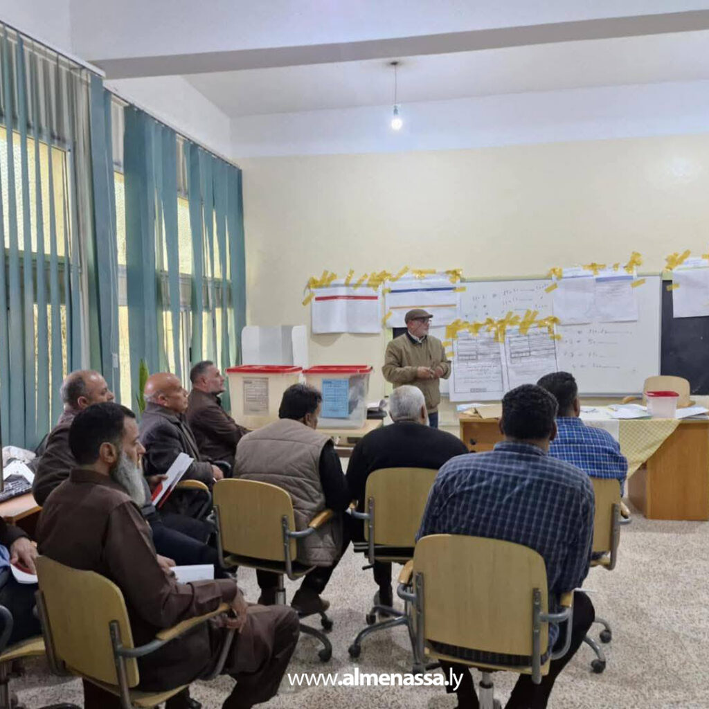 Extra 21 انطلاق المستوى الثاني من تدريب مرحلة الاقتراع لموظفي مراكز الاقتراع 