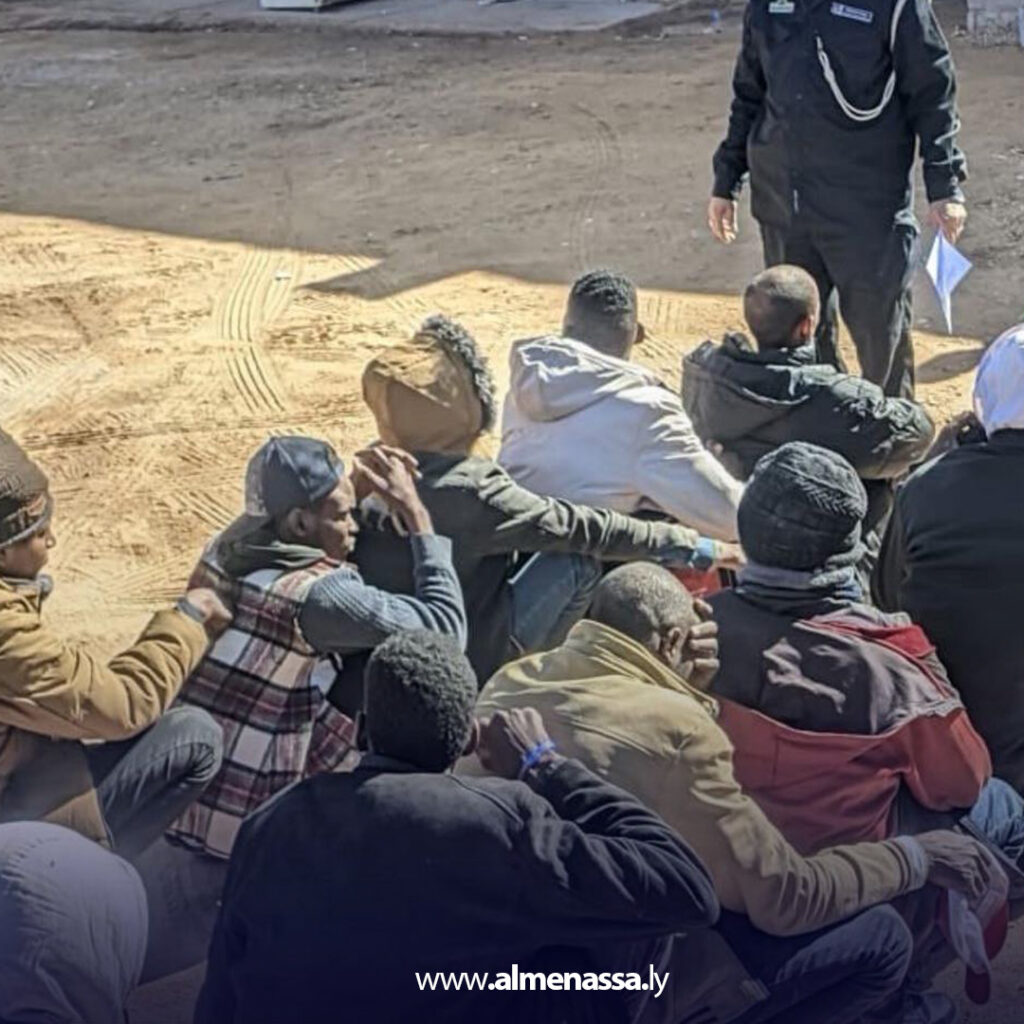 ضبط مركبة تقل 14 مهاجر خلال مرورها من سبها إلى طرابلس 4 Extra 238.jpg1 238