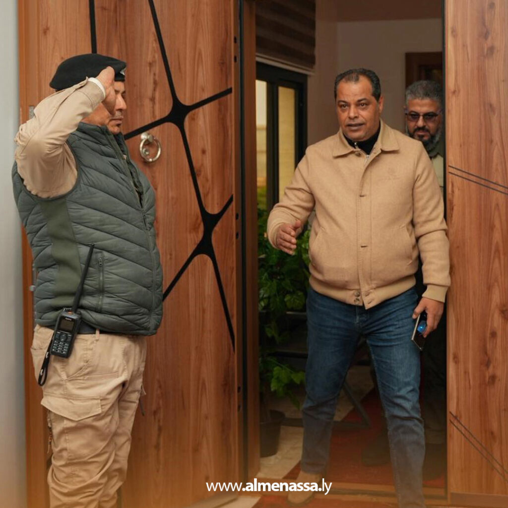 Extra 24.jpg11 24 اللواء عادل عبد العزيز يبحث مع رئيس هيئة أمن المرافق والمنشآت ملفات التعاون الأمني المشترك