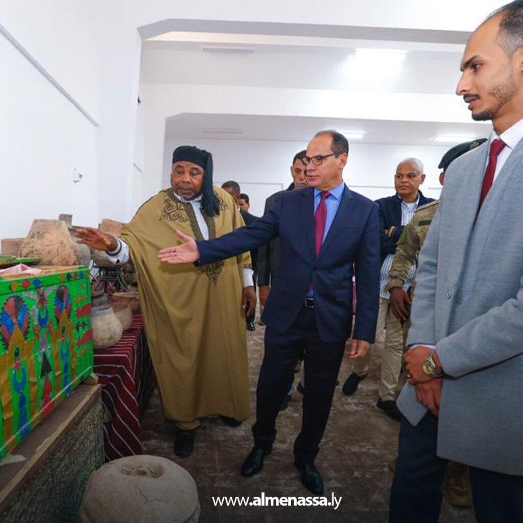 Extra 250 نائب رئيس الحكومة يزور مركز المأثورات الشعبية بسبها ويطلع على جهود حفظ التراث الجنوبي