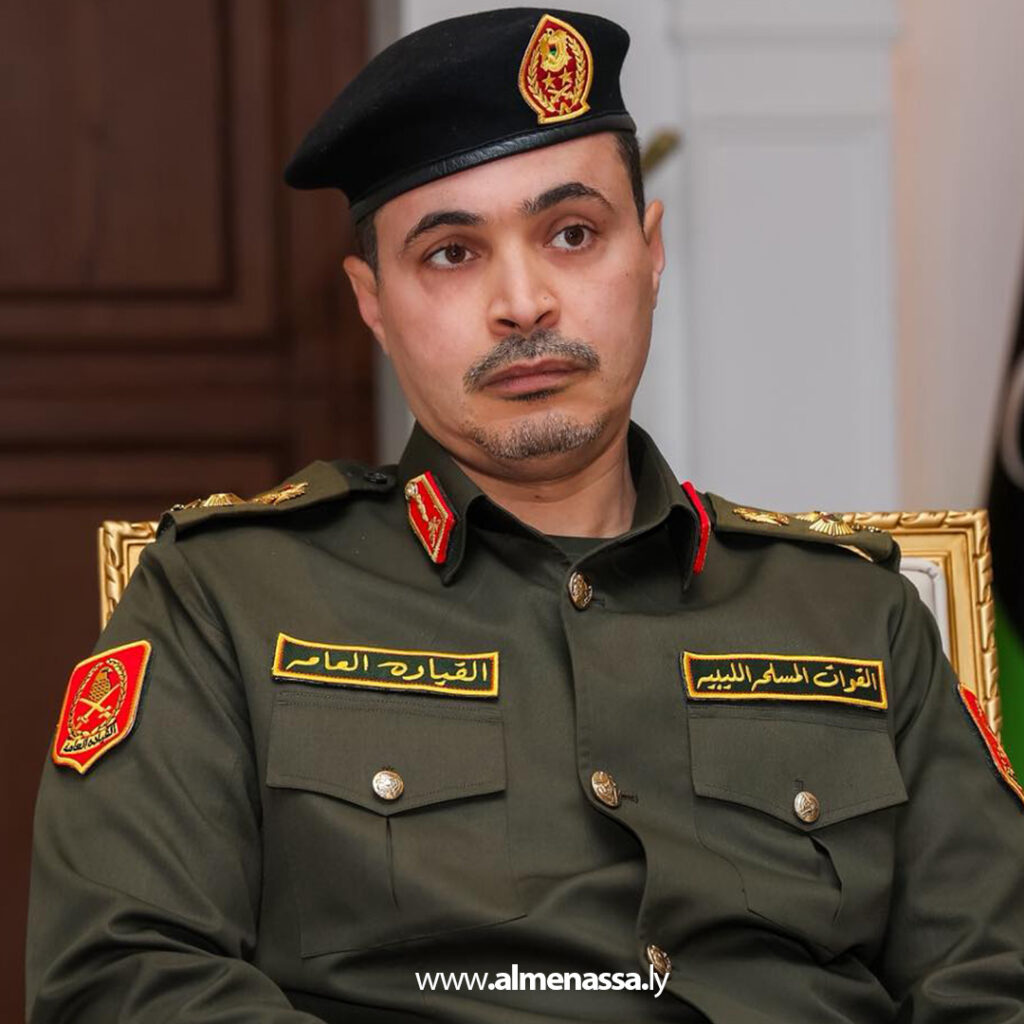 Extra 29.jpg11111 29 القائد العام للقوات المسلحة يجتمع مع الحكومة لمناقشة أزمتي السيولة والوقود