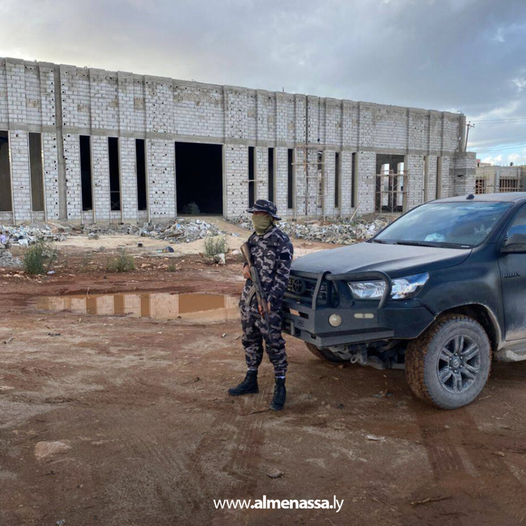 Extra 29.jpg3 29 إدارة إنفاذ القانون توقف أعمال بناء وتقسيم غير قانونية بمنطقة الرحبة