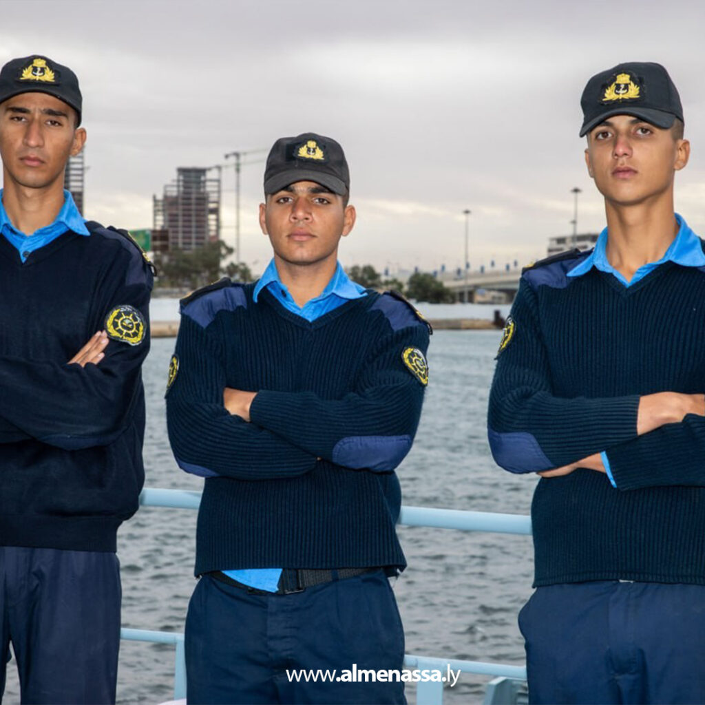 Extra 3.jpg111111111 3 طلبة الكلية البحرية يقومون بزيارة قاعدة بنغازي البحرية ضمن برنامج التدريب العملي