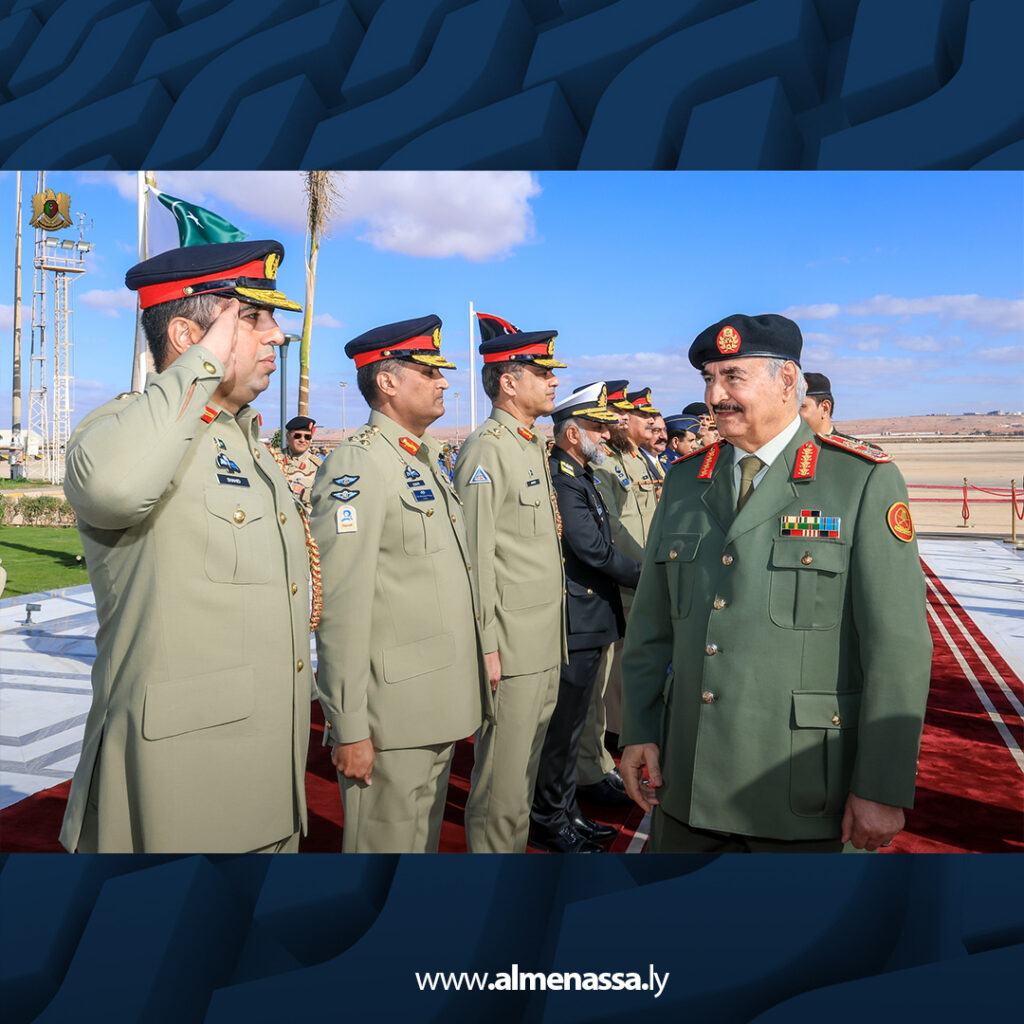 Extra 3.jpg19 3 القائد العام يستقبل قائد الجيش الباكستاني تعزيزا للتعاون العسكري والعلاقات الثنائية