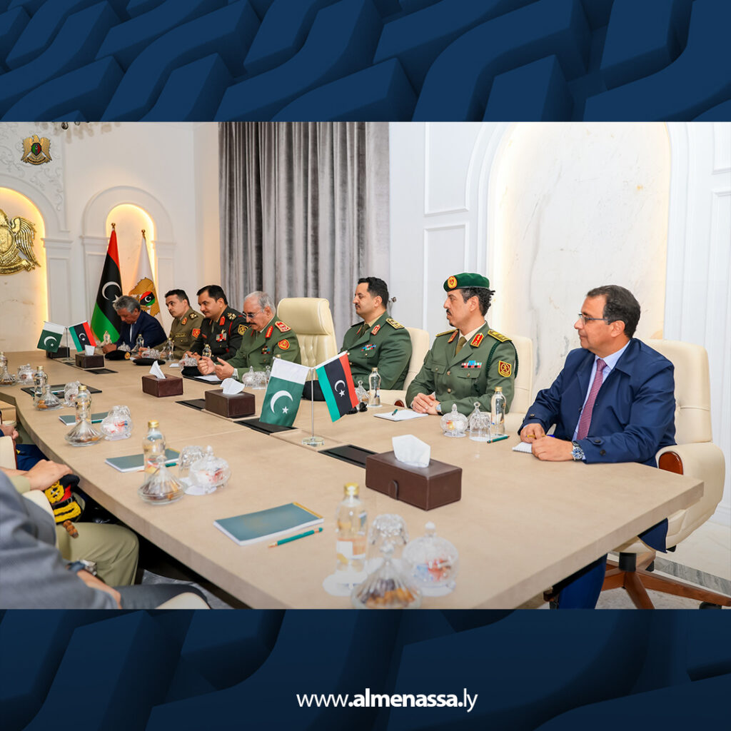 Extra 3.jpg20 3 القائد العام يستقبل قائد الجيش الباكستاني تعزيزا للتعاون العسكري والعلاقات الثنائية