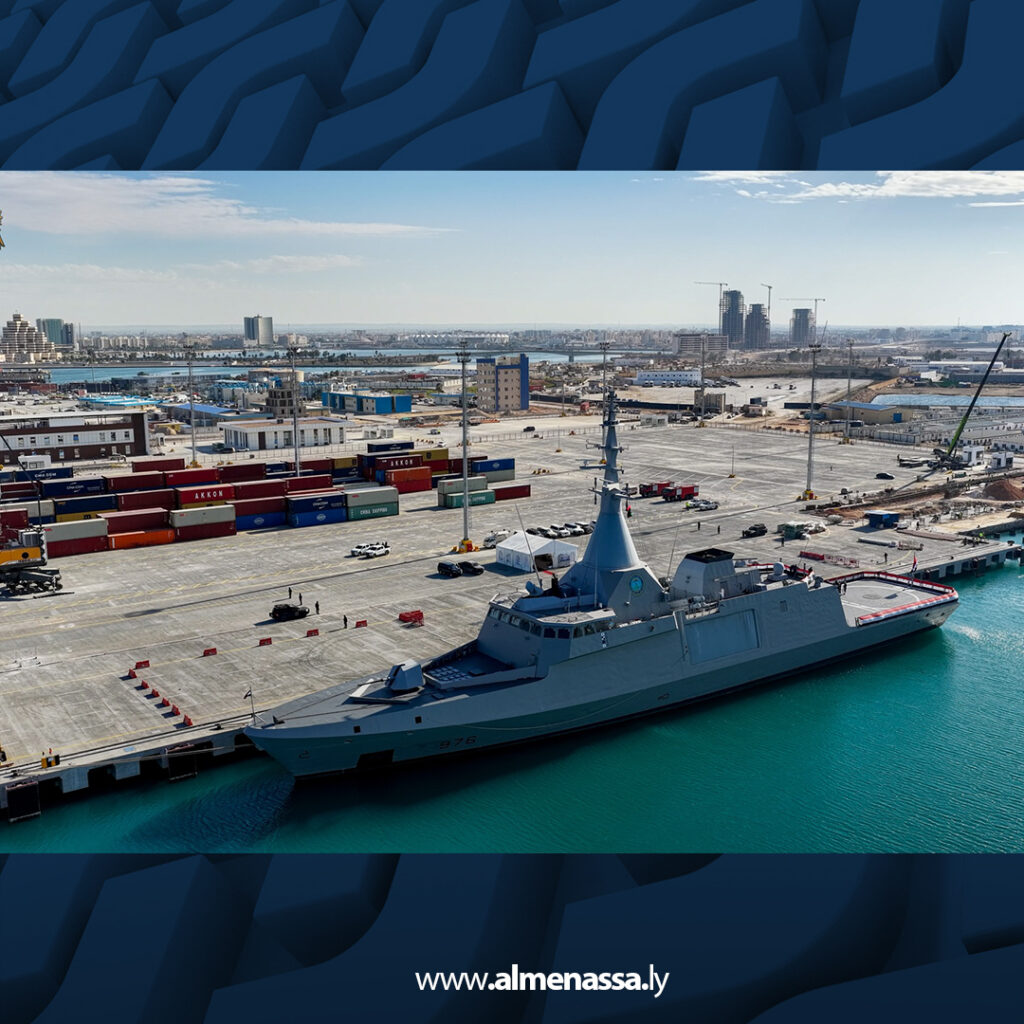 Extra 3.jpg24 3 نائب القائد العام يزور الفرقاطة المصرية "سجم بورسعيد 976" بقاعدة بنغازي البحرية