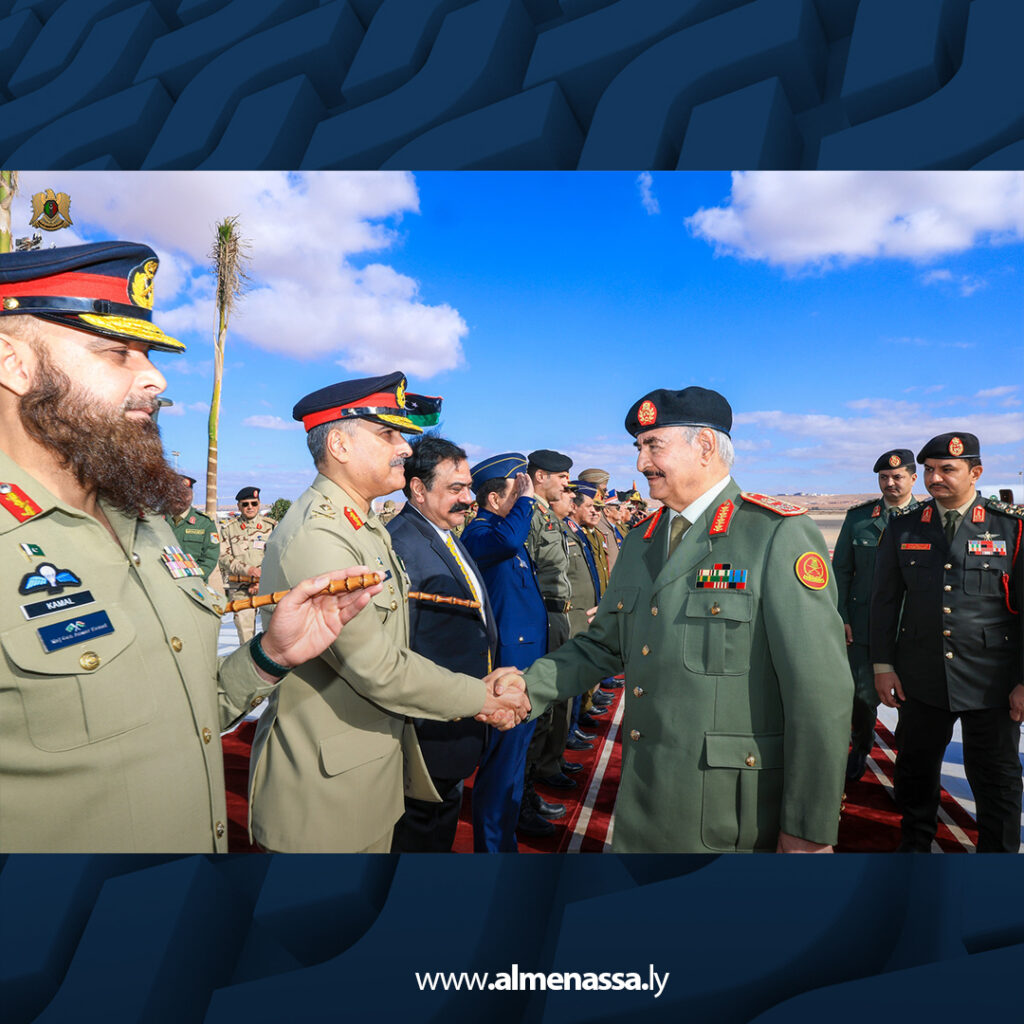 Extra 31.jpg7 31 القائد العام يستقبل قائد الجيش الباكستاني تعزيزا للتعاون العسكري والعلاقات الثنائية