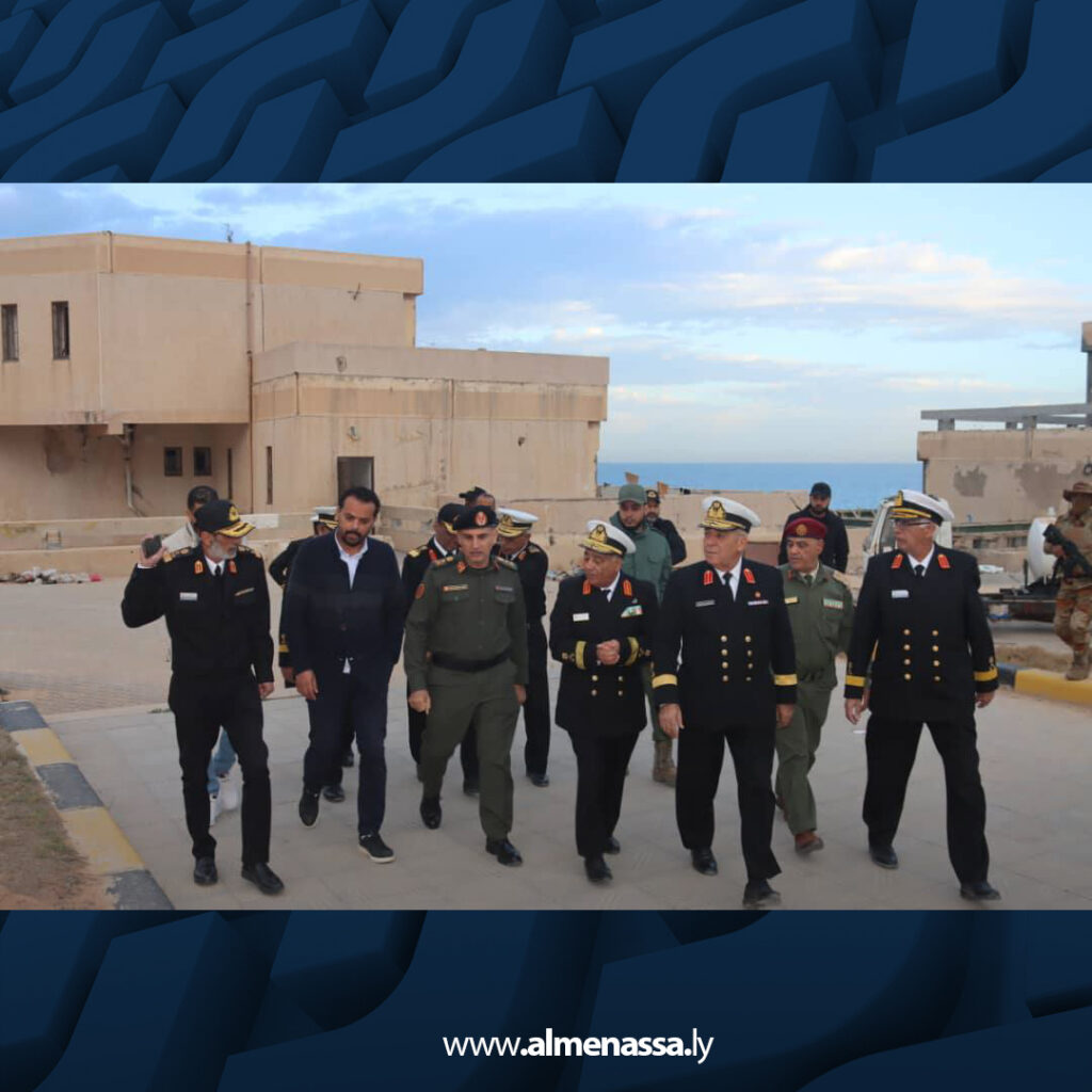 Extra 34 النمروش يتفقد أعمال الصيانة في الأكاديمية البحرية ويطلع على مراحل الإنجاز