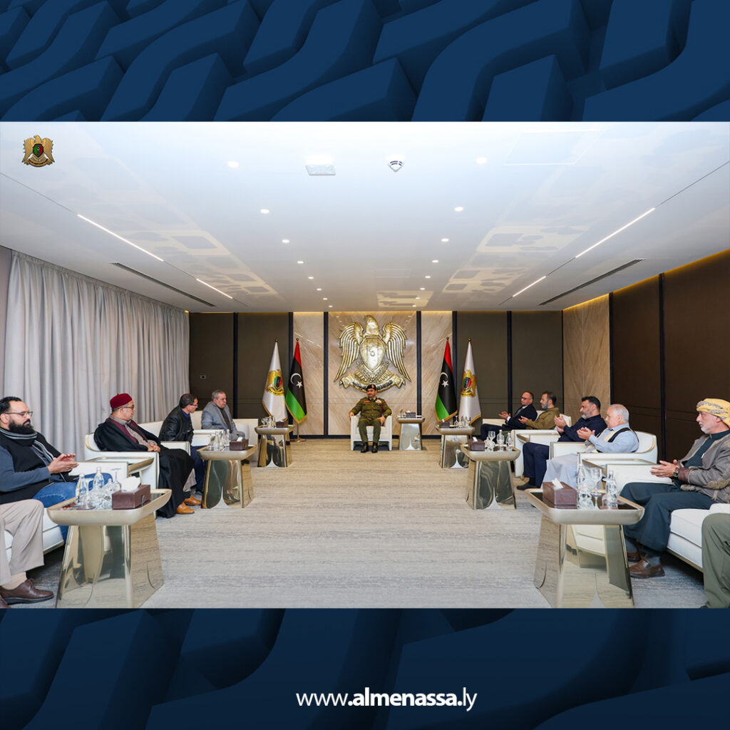 Extra 37.jpg6 37 نائب القائد العام يستقبل وفدا من قبيلة المغاربة