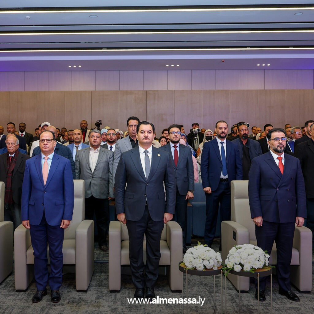 Extra 41 نائب القائد العام للقوات المسلحة يشارك في مراسم أداء القسم للمجالس البلدية المنتخبة