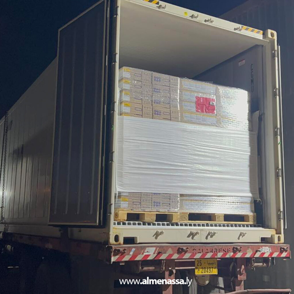 Extra 47 الإمداد الطبي يتسلم شحنة جديدة من مشغلات غسيل الكلى