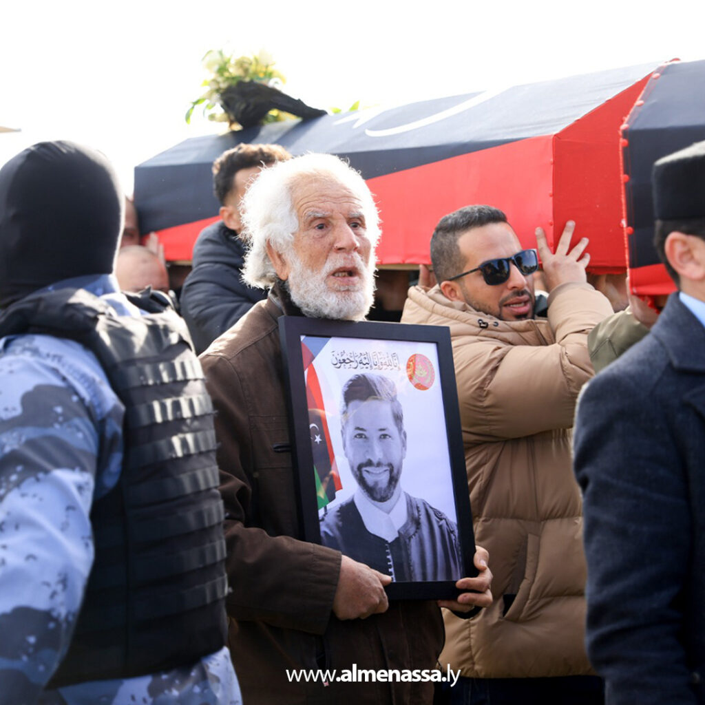 Extra 47.jpg11111 47 جنازة مهيبة لرئيس الأركان ومرافقيه في المدينة الرياضية بمصراتة
