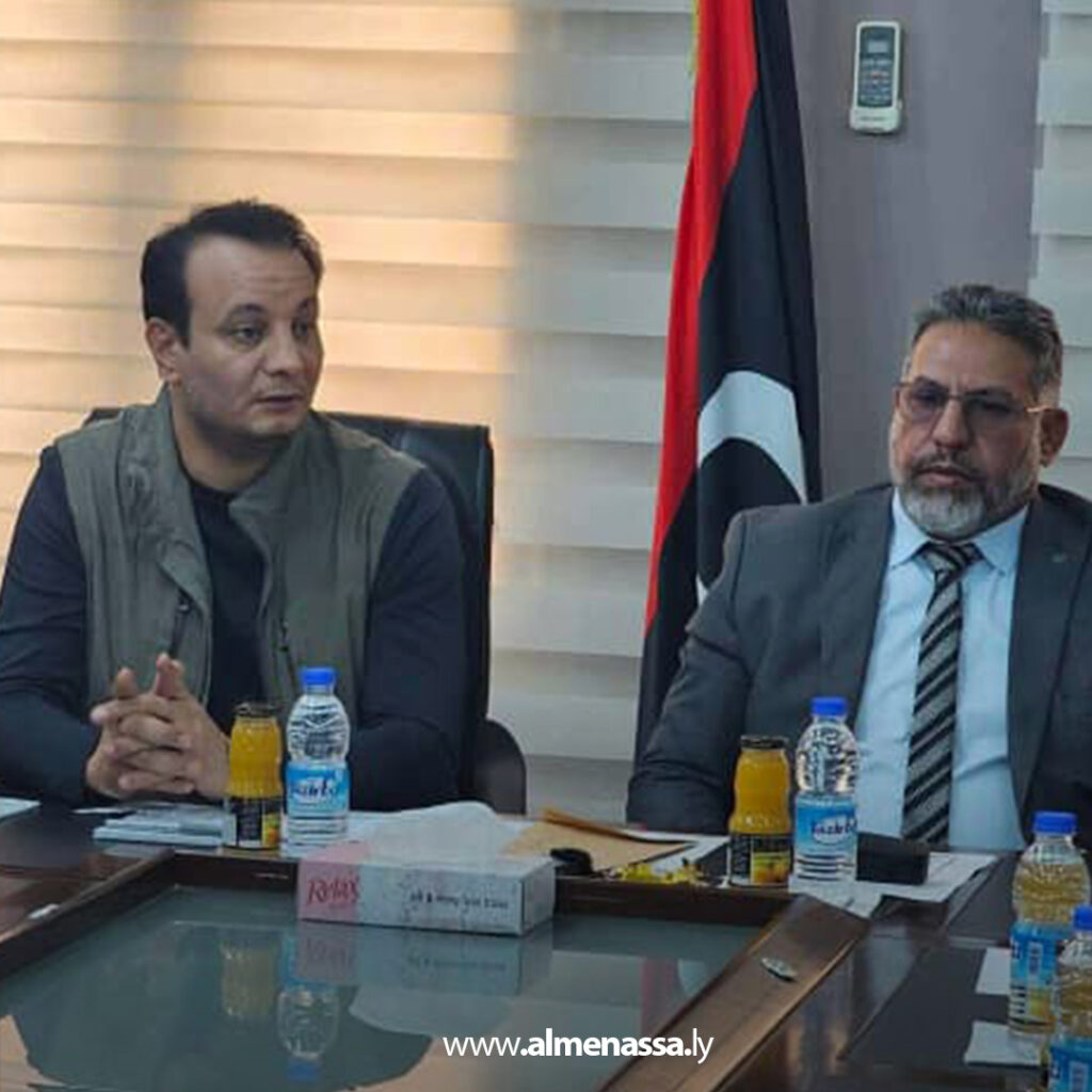Extra 49.jpg6 49 المهندس بلقاسم حفتر يزور بلدية تازربو لمتابعة مشاريع التنمية والخدمات الأساسية