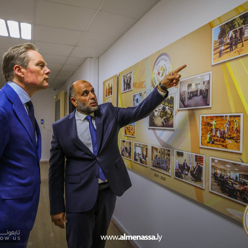 Extra 6.jpg1111 6 السفير الهولندي يزور الهيئة العامة للبحث والتعرف على المفقودين ويطّلع على آخر تطورات الملفات الإنسانية