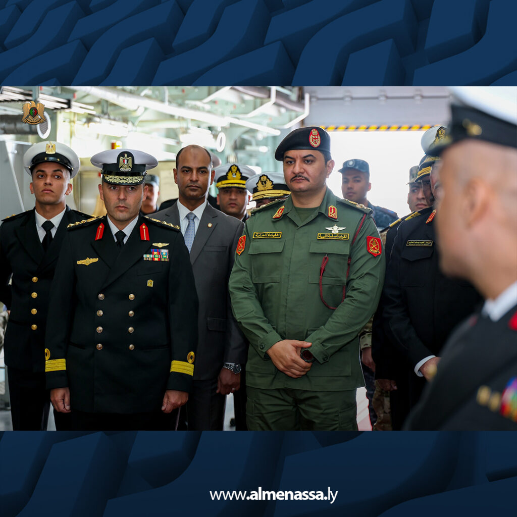 Extra 6.jpg21 6 نائب القائد العام يزور الفرقاطة المصرية "سجم بورسعيد 976" بقاعدة بنغازي البحرية