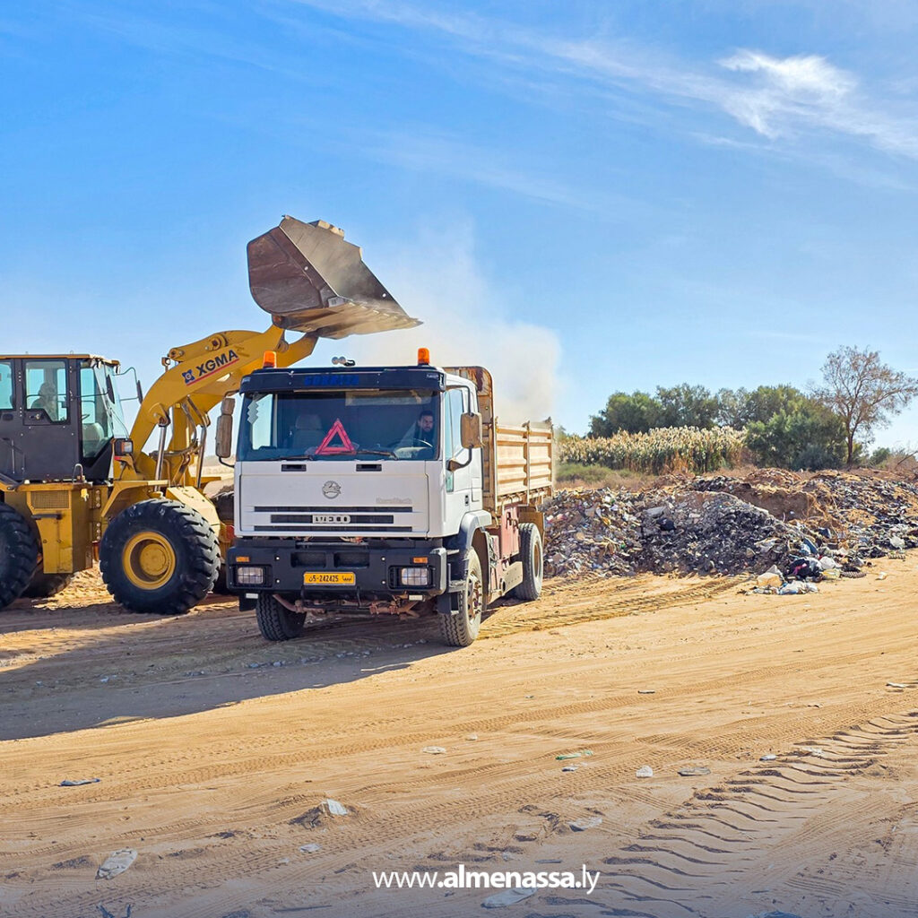 Extra 62.jpg11 62 الشركة العامة لخدمات النظافة تُطلق حملة موسعة لتنظيف مداخل بلدية وادي عتبة