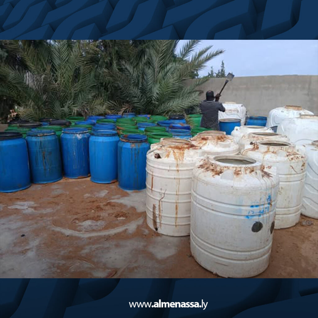 Extra 7.jpg2 7 مداهمة وكر لتصنيع الخمور وإيواء مهاجرين غير شرعيين في تاجوراء وضبط 50 ألف لتر من المواد المشتبه بها