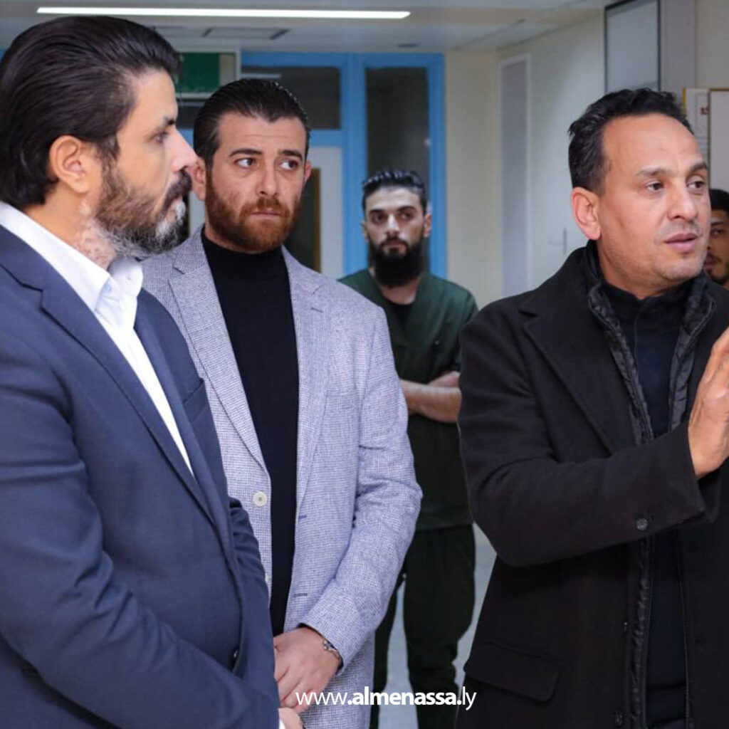 Extra 73.jpg1 73 وكيل عام وزارة الصحة يتفقد مركز بنغازي الطبي ويطلع على تجهيز أربع غرف عمليات جديدة