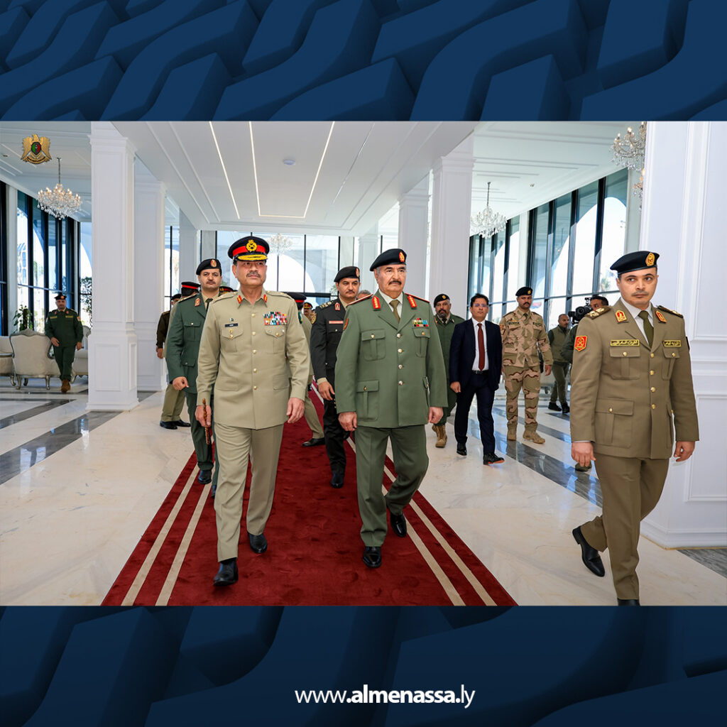 Extra 8.jpg15 8 القائد العام يستقبل قائد الجيش الباكستاني تعزيزا للتعاون العسكري والعلاقات الثنائية