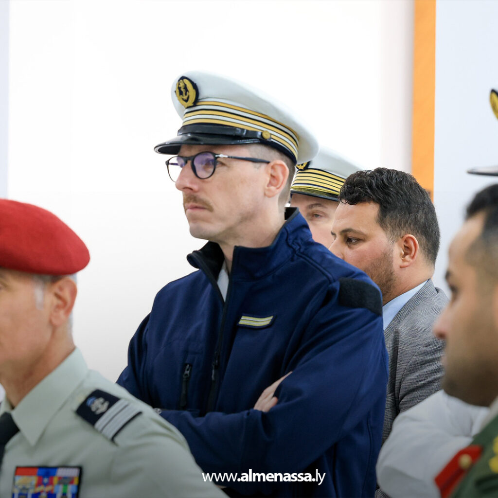 Extra 9.jpg13 9 الملحق العسكري الفرنسي يزور مدينة المشير خليفة حفتر العسكرية ويطلع على تجهيزاتها الحديثة
