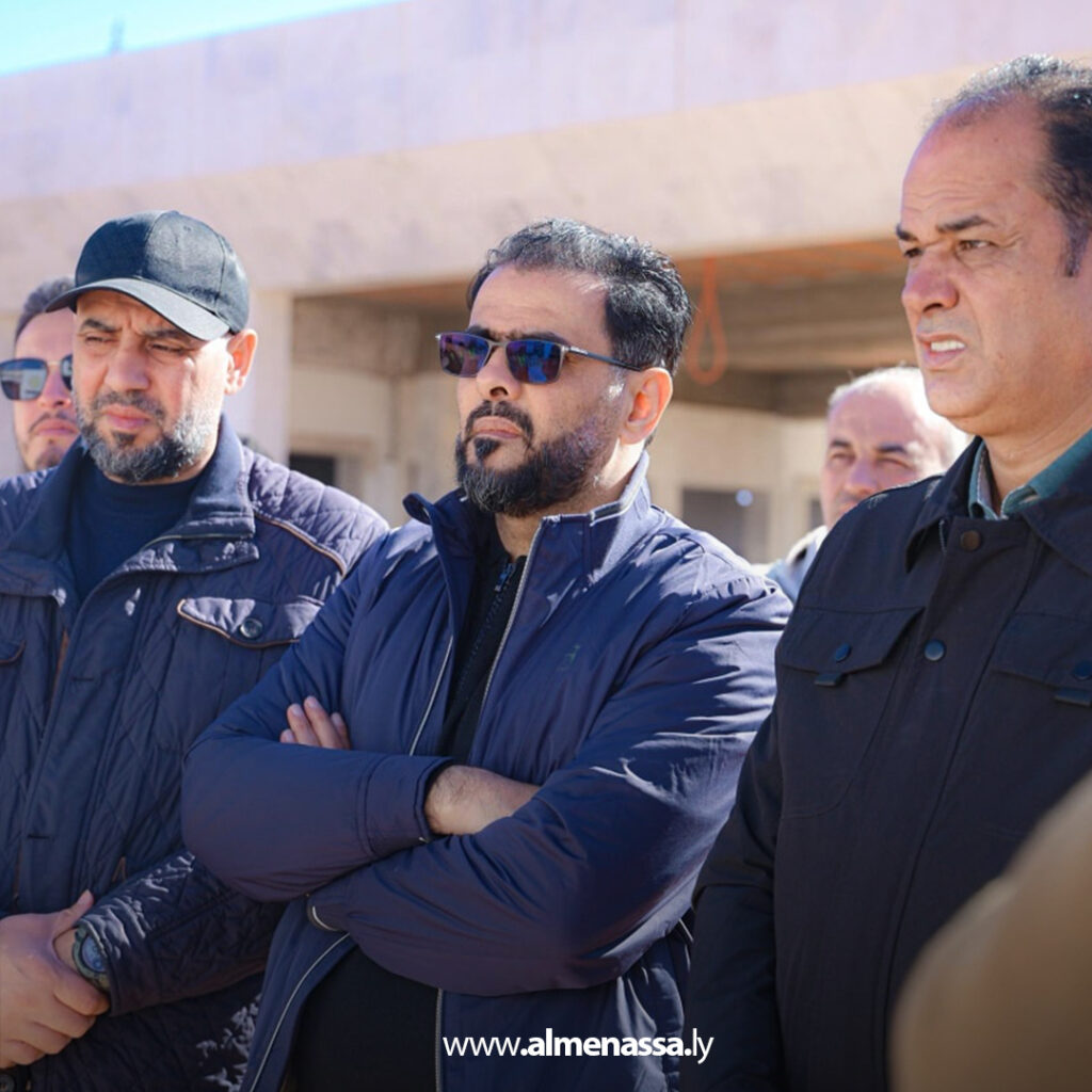 Extra 9.jpg16 9 رئيس الحكومة ومدير عام صندوق التنمية يجريان جولة تفقدية لعدد من المرافق الحيوية في براك الشاطئ
