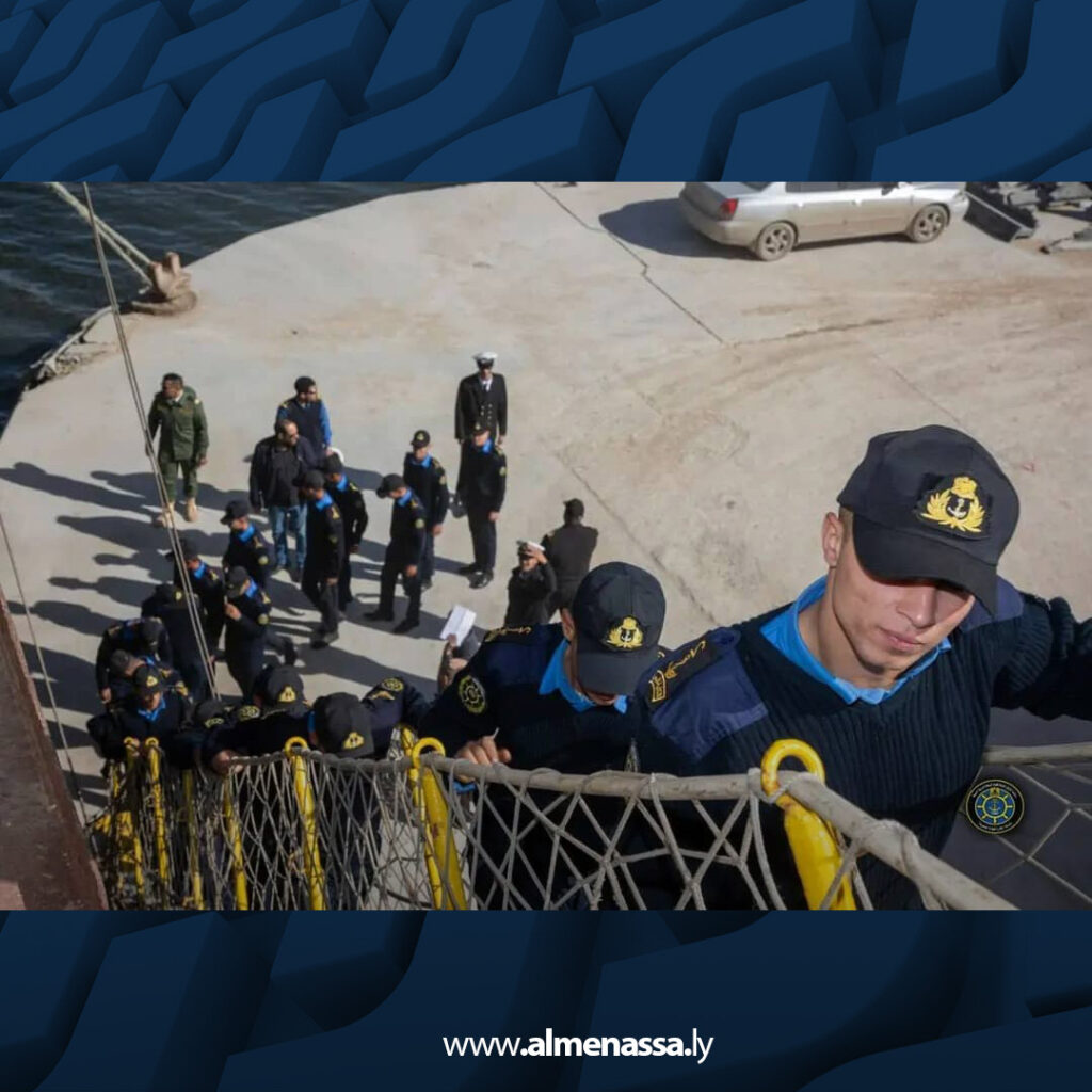 Extra 9.jpg4 9 طلبة الكلية البحرية يطلعون ميدانيا على منظومات التشغيل والملاحة بميناء جليانة