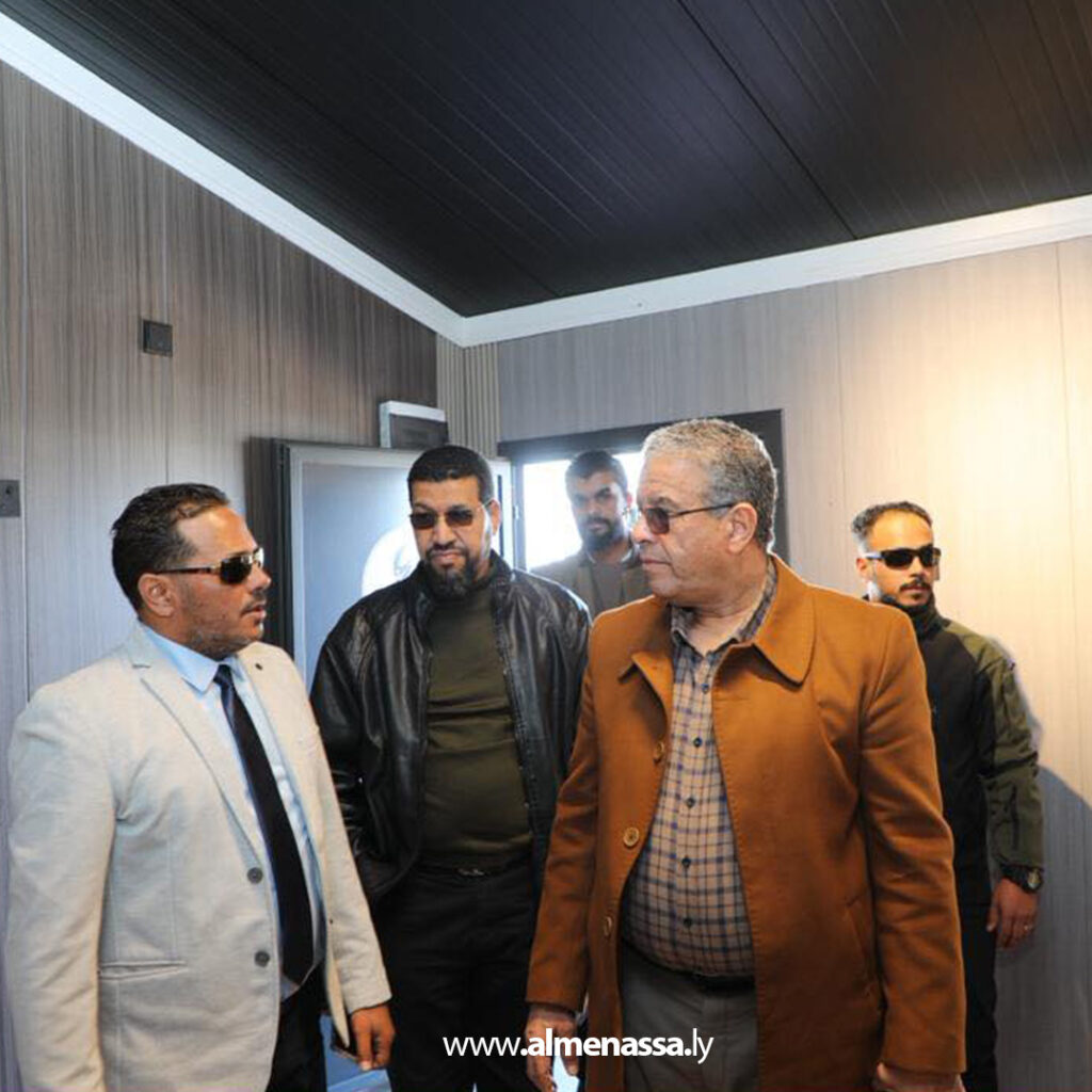 Extra 93.jpg1 93 رئيس شركة إعمار ليبيا القابضة يقوم بزيارة تفقدية لمنفذ أمساعد البري