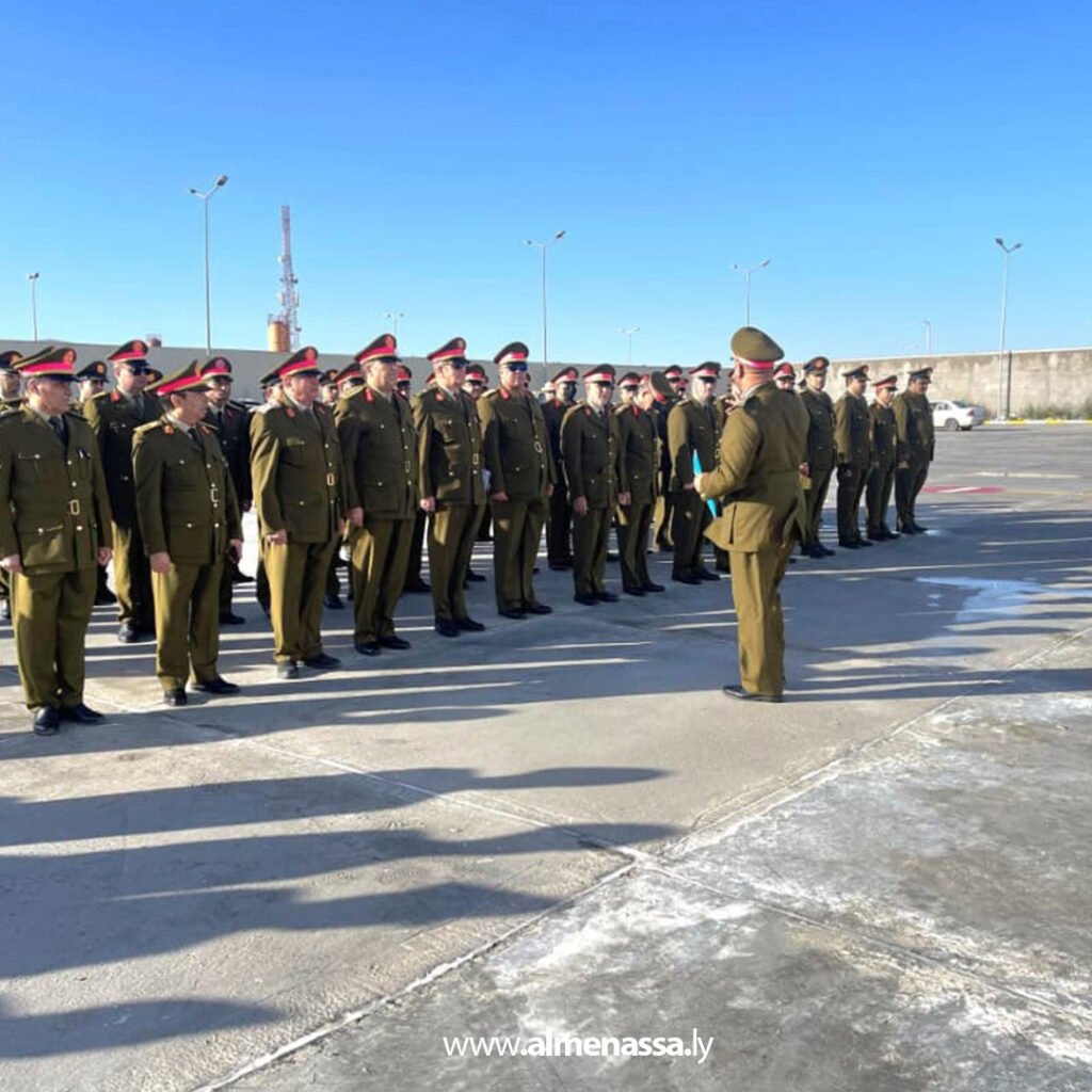 Extra 96 المنطقة العسكرية الوسطى تعقد الجمع الدوري لضباطها للتأكيد على الانضباط والجاهزية