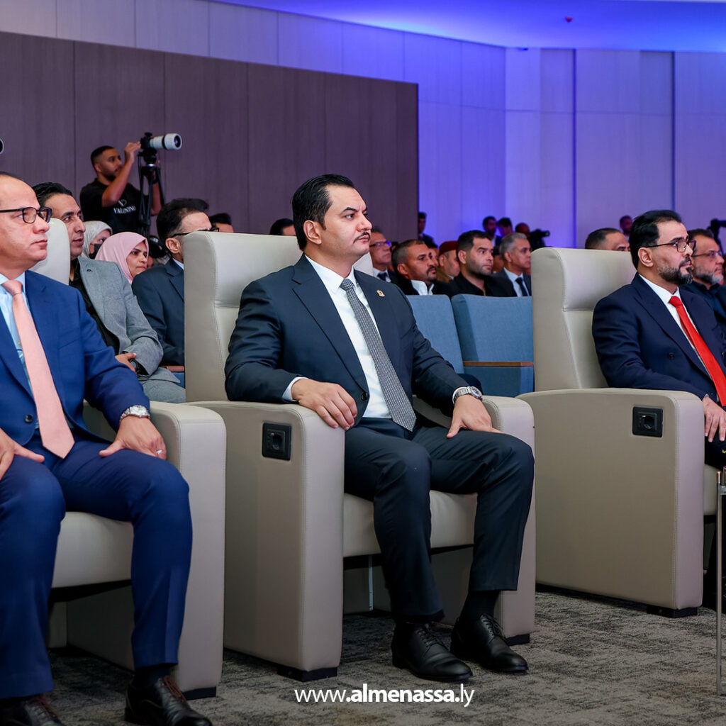 Extra.jpg1111111111 نائب القائد العام للقوات المسلحة يشارك في مراسم أداء القسم للمجالس البلدية المنتخبة