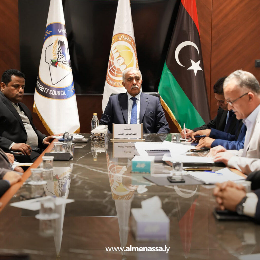 Extra 1.jpg3 1 مستشار الأمن القومي يجتمع مع لجنة الشركات الوطنية المتعثرة لمناقشة حلول عاجلة