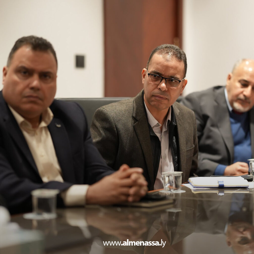 Extra 1.jpg4 1 مستشار الأمن القومي يجتمع مع لجنة الشركات الوطنية المتعثرة لمناقشة حلول عاجلة