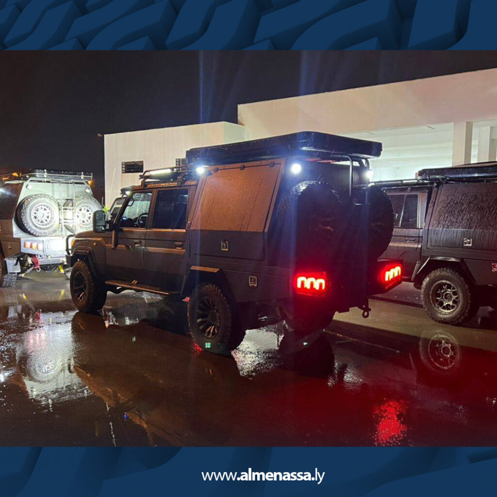 ext.jpg5 الضفادع البشرية بالقوات الخاصة تنفذ عمليات إنقاذ لعائلات محاصرة بمياه الأمطار في بنغازي