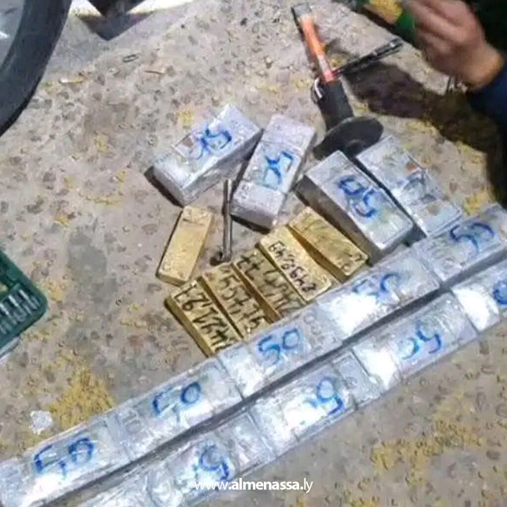 extra 02 1 السلطات التونسية تحبط تهريب نحو مليون دولار وست سبائك ذهب عبر منفذ رأس اجدير