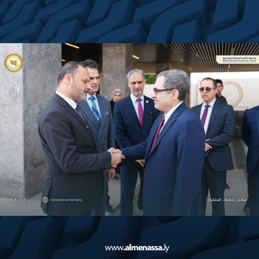 extra Recovered 10.jpg8 10 السفير الأمريكي يزور جامعة بنغازي ويطلع على مشاريع تطوير البنية التحتية التعليمية