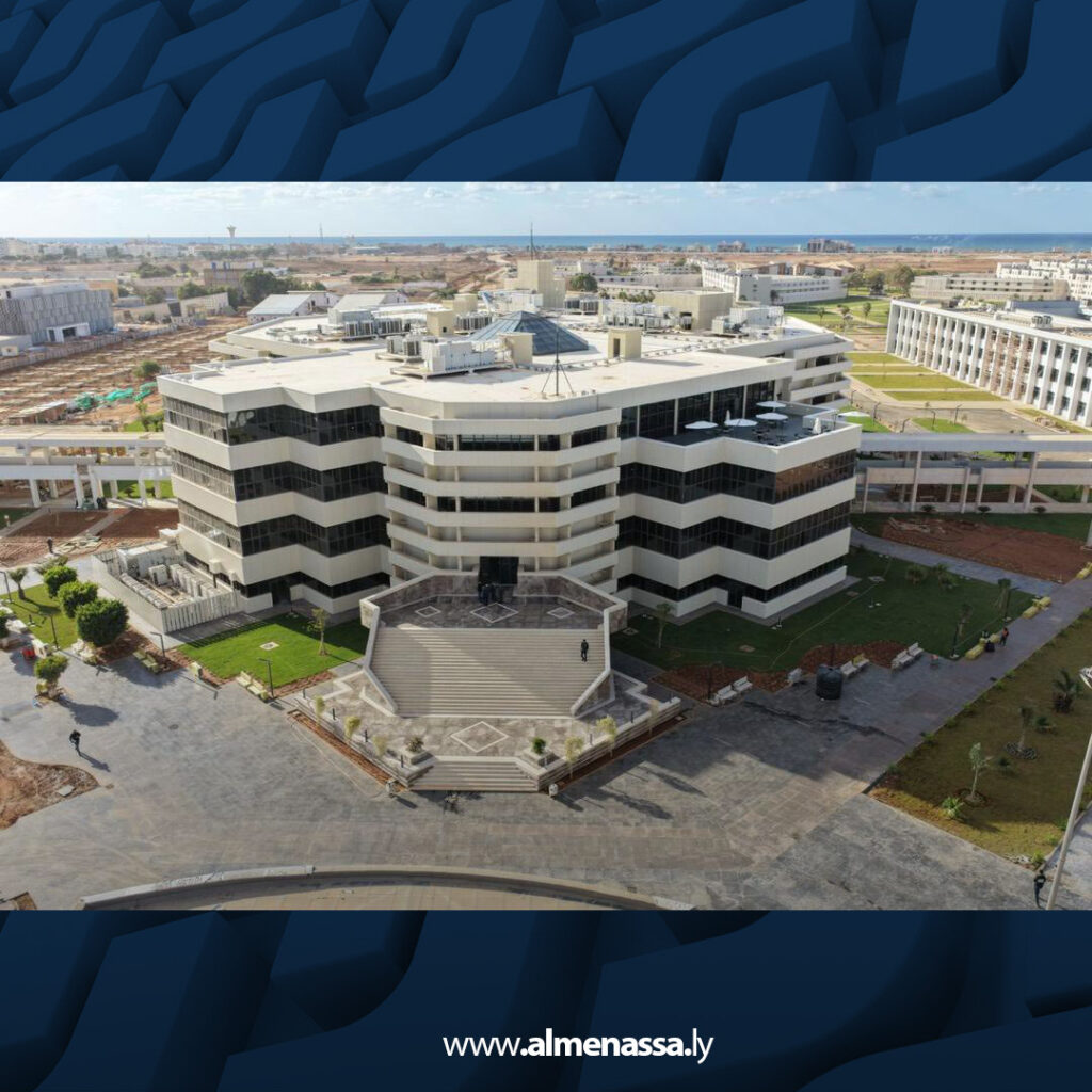 extra Recovered 14.jpg6 14 السفير الأمريكي يزور جامعة بنغازي ويطلع على مشاريع تطوير البنية التحتية التعليمية