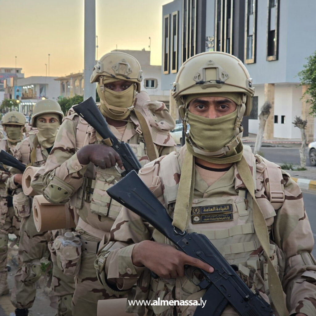 مسير ليلي لمنتسبي لواء القرضابية بسرت ضمن برامج التدريب العسكري 5 extra Recovered 25.jpg6 25