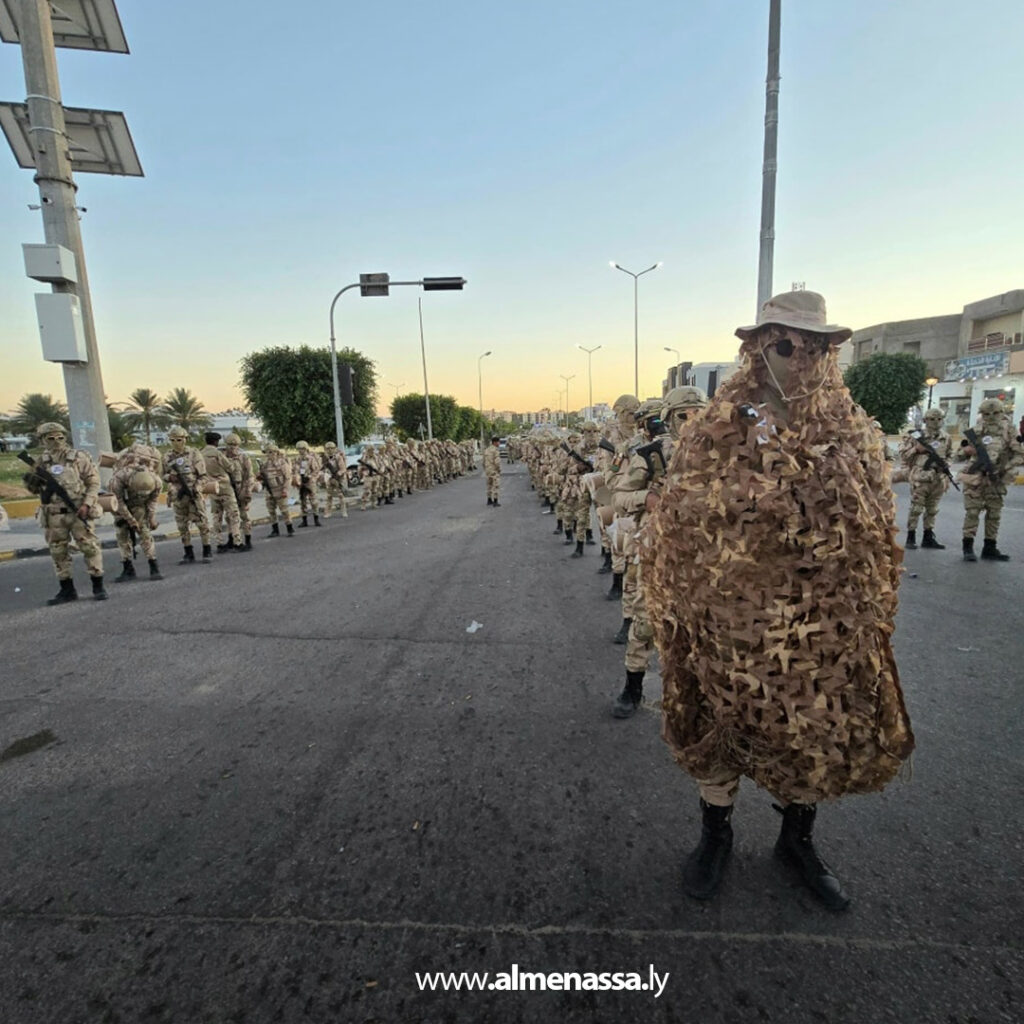 مسير ليلي لمنتسبي لواء القرضابية بسرت ضمن برامج التدريب العسكري 1 extra Recovered 33.jpg2 33