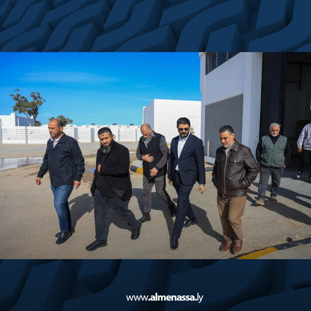 extra Recovered 8.jpg3 8 وكيل عام وزارة الصحة يعقد اجتماعا مع جهاز الإمداد الطبي والخدمات العلاجية ويتفقد مخازن الأدوية