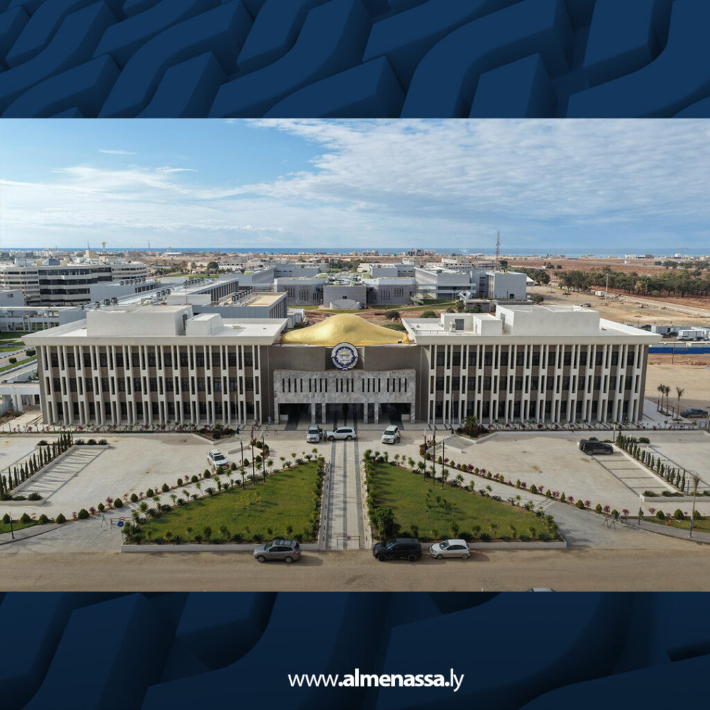 extra Recovered 8.jpg7 8 السفير الأمريكي يزور جامعة بنغازي ويطلع على مشاريع تطوير البنية التحتية التعليمية