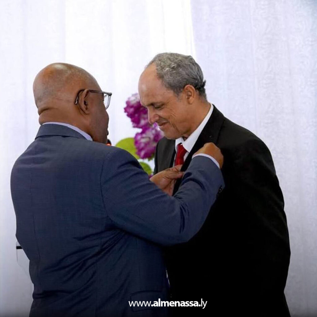 Extra 1 إقامة حفل توديع رسمي لسفير ليبيا لدى جزر القمر